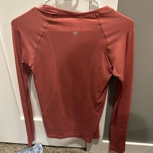 Lululemon Swiftly Tech Long- Sleeve shirt 2.0